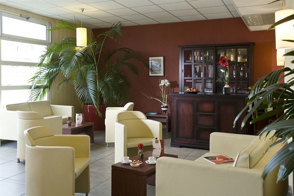 Ibis Styles Lyon Meyzieu Arena Stadium Екстериор снимка